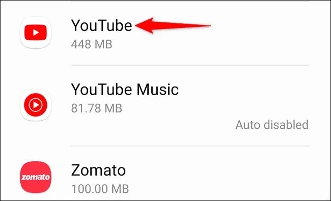 قائمة التطبيقات، اختر "YouTube"